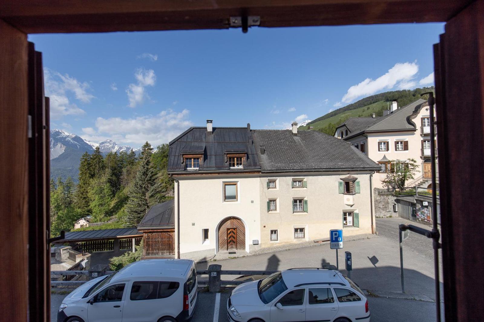 Apartamento Chasa Tredeschin Scuol Exterior foto